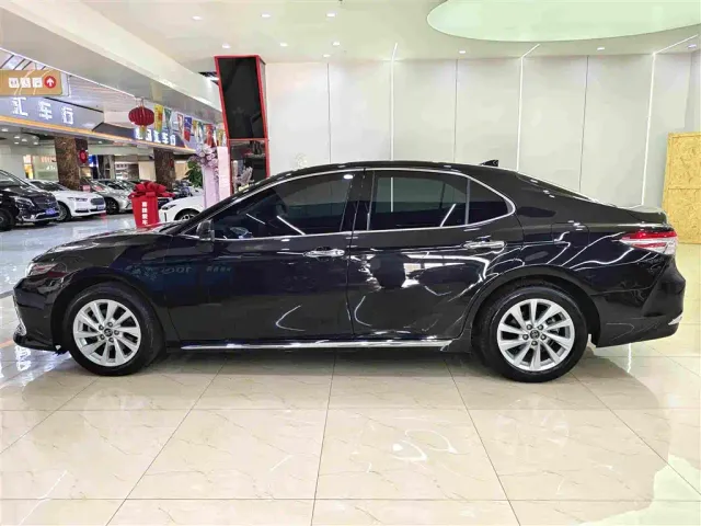 Toyota Camry — Фото автомобиля 17