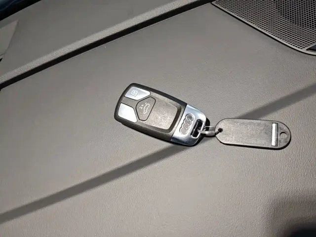 Audi Q5L — Фото автомобиля 8
