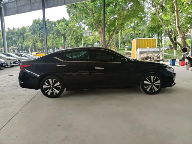 Nissan Teana — Фото автомобиля 8