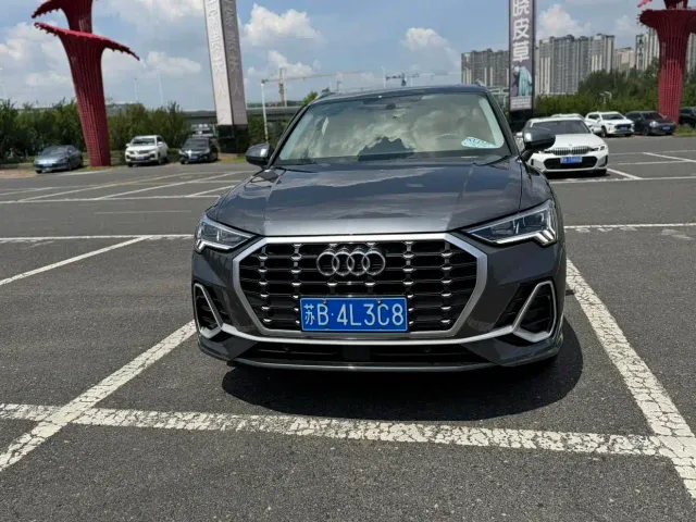 Audi Q3 — Фото автомобиля 2