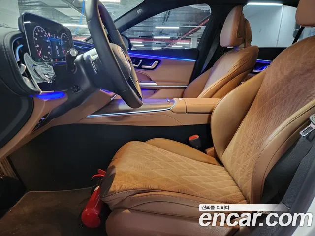 Mercedes-Benz E-Class — Фото автомобиля 13