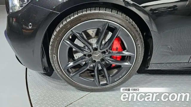 Mercedes-Benz E-Class — Фото автомобиля 5
