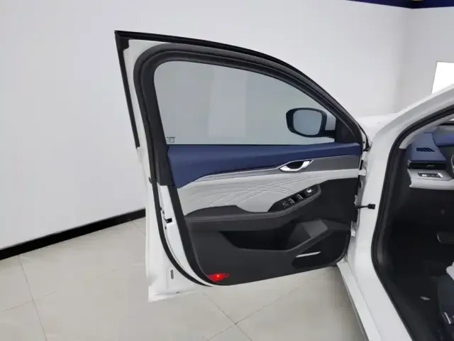 Geely Xingrui — Фото автомобиля 7