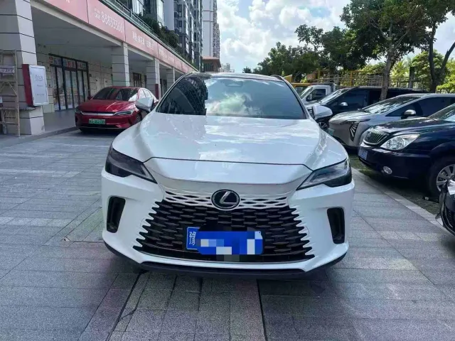 Lexus RX — Фото автомобиля 2