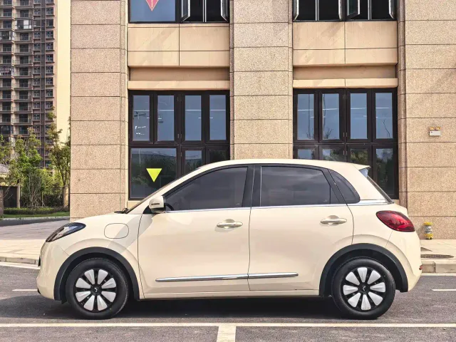Wuling Bingo — Фото автомобиля 8
