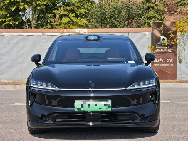 Luxeed R7 — Фото автомобиля 4