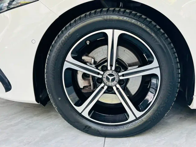 Mercedes-Benz A-Class — Фото автомобиля 7