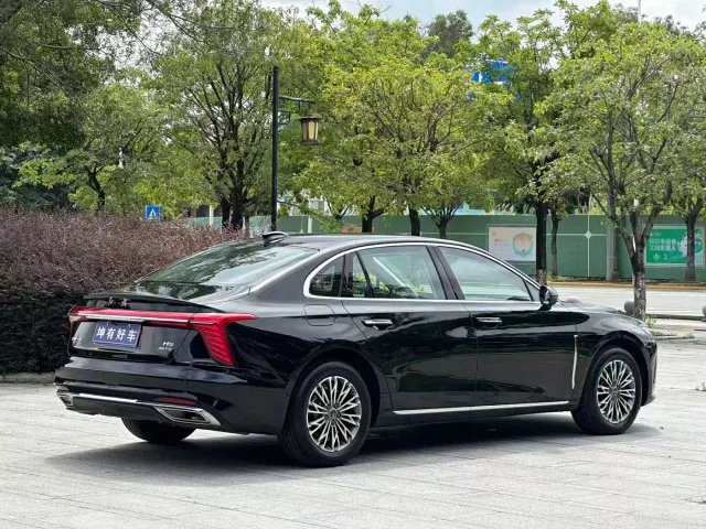 Hongqi H5 — Фото автомобиля 6