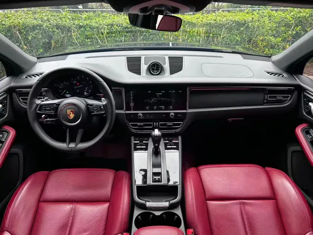 Porsche Macan — Фото автомобиля 10