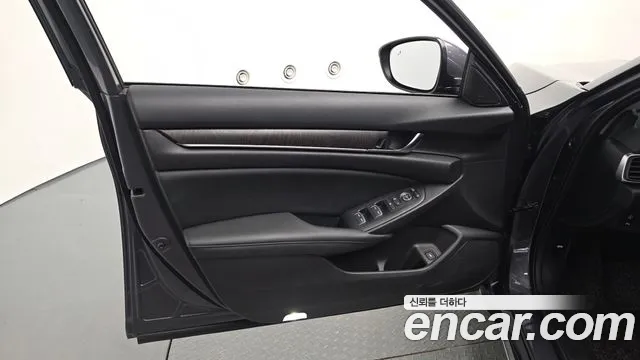 Honda Accord Accord 10 поколение 1.5 Turbo — Фото автомобиля 19