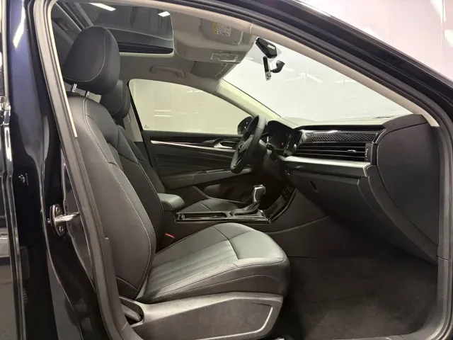 Volkswagen Passat — Фото автомобиля 15