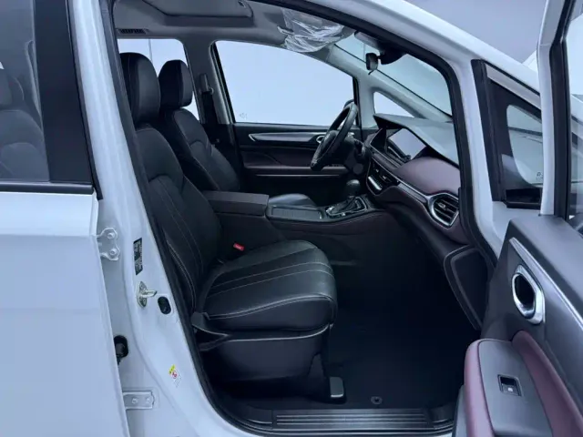 GAC Trumpchi M6 — Фото автомобиля 21