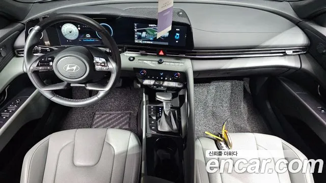 Hyundai Avante CN7 — Фото автомобиля 10