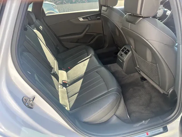 Audi A4L — Фото автомобиля 12