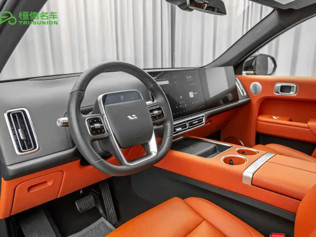 Li Auto L7 — Фото автомобиля 13
