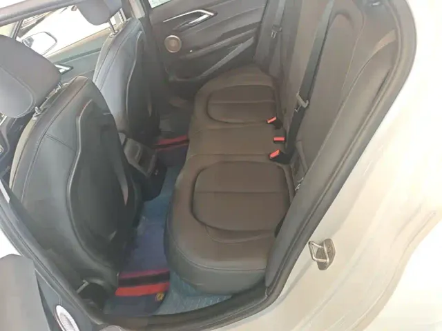 BMW 1 Series — Фото автомобиля 16
