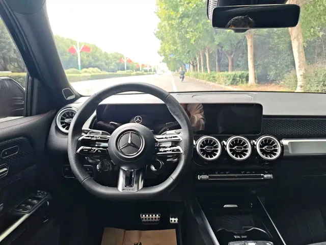 Mercedes-Benz GLB AMG — Фото автомобиля 18