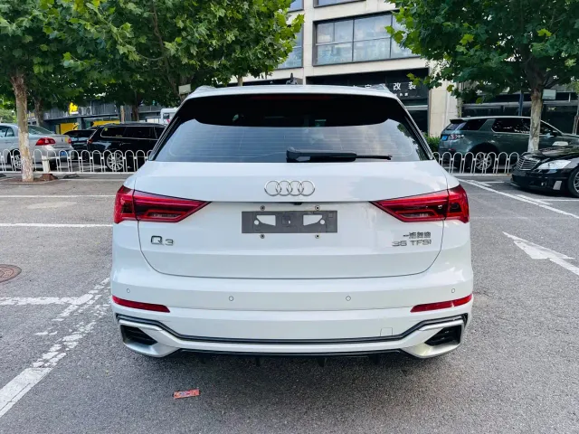 Audi Q3 — Фото автомобиля 6