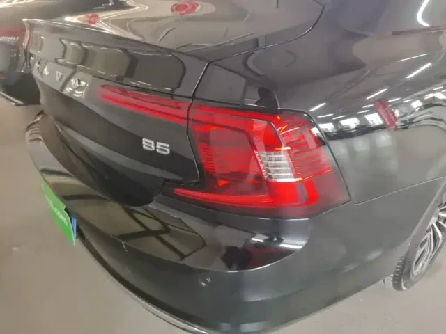 Volvo S90 — Фото автомобиля 7