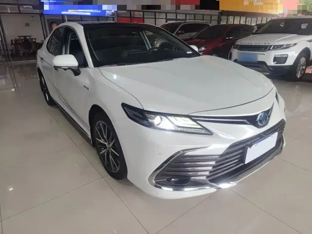 Toyota Camry — Фото автомобиля 3