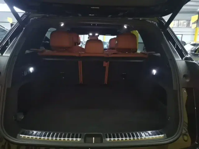 Li Auto L7 — Фото автомобиля 18