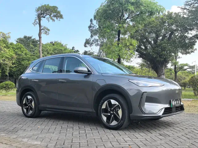 Geely Galaxy E5 — Фото автомобиля 3