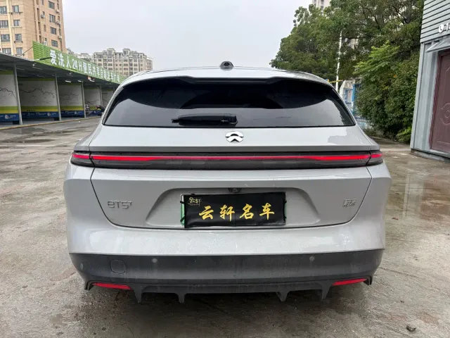 Nio ET5 Touring — Фото автомобиля 5