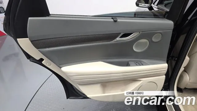 Genesis G80 RG3 — Фото автомобиля 14