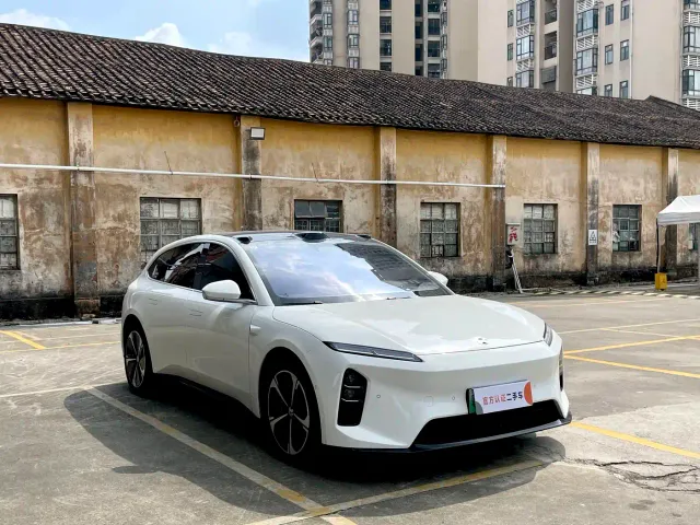 Nio ET5 Touring — Фото автомобиля 3