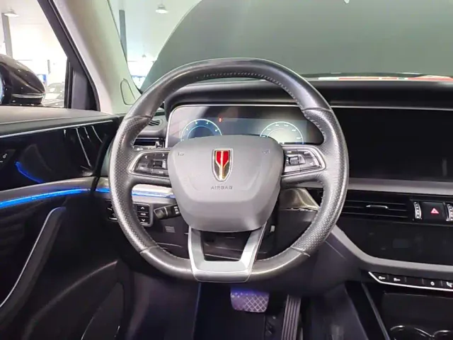 Hongqi HS5 — Фото автомобиля 10