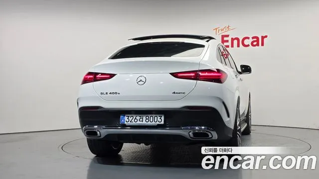 Mercedes-Benz GLE-Class — Фото автомобиля 4