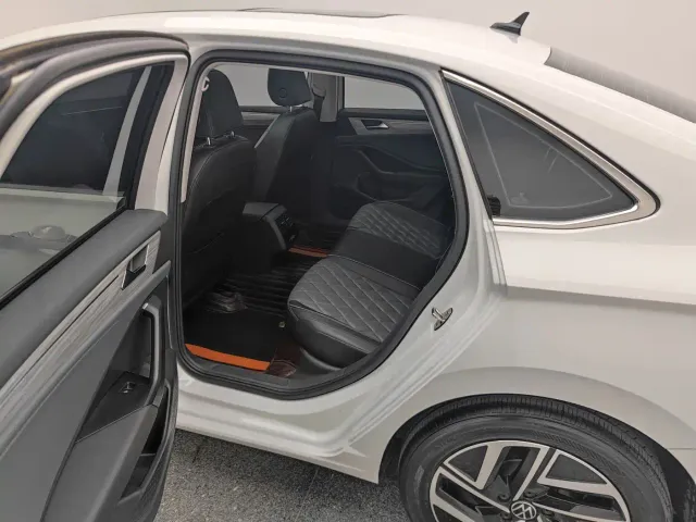 Volkswagen Sagitar — Фото автомобиля 18