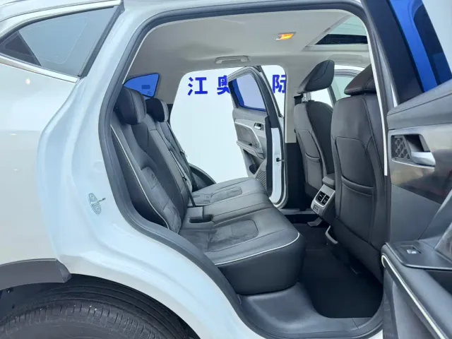 Haval H6 — Фото автомобиля 17