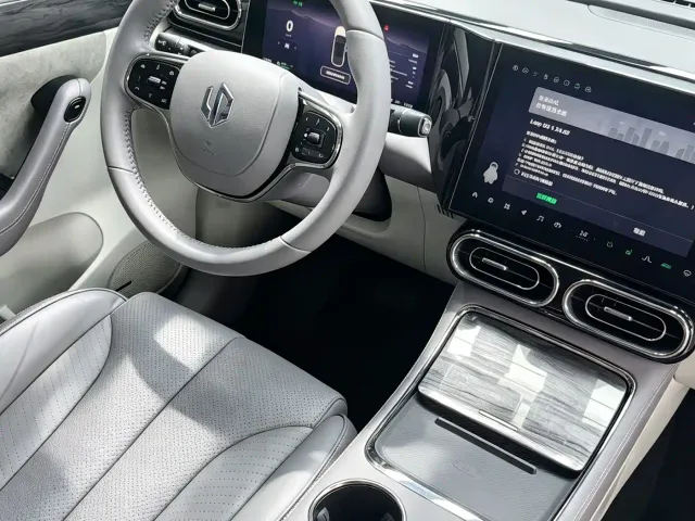 Leapmotor C11 — Фото автомобиля 9