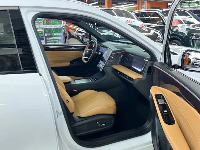 Geely Galaxy Galaxy L7 2023 1.5T 115km MAX — Фото автомобиля 18