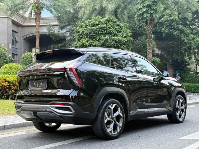 Geely Boyue L — Фото автомобиля 21