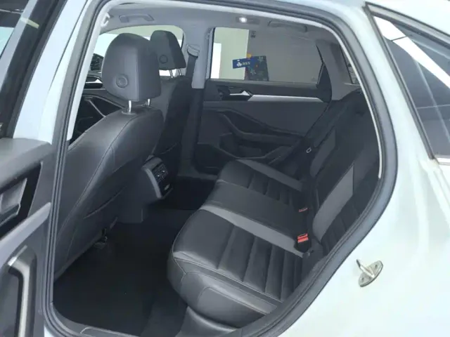 Volkswagen Sagitar — Фото автомобиля 11