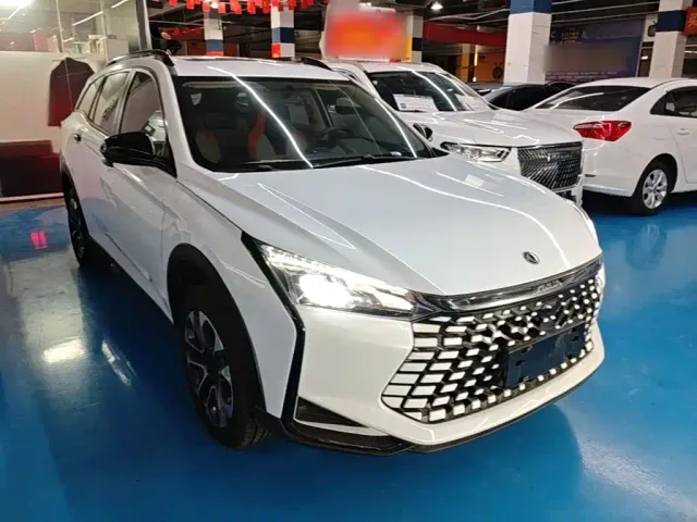 Dongfeng Yixuan GS — Фото автомобиля 3