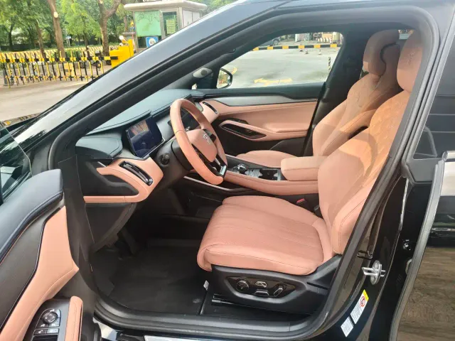 BYD Song L EV — Фото автомобиля 8