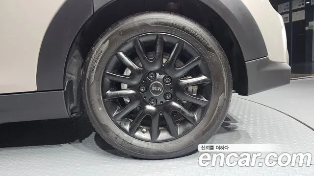 MINI Cooper — Фото автомобиля 21