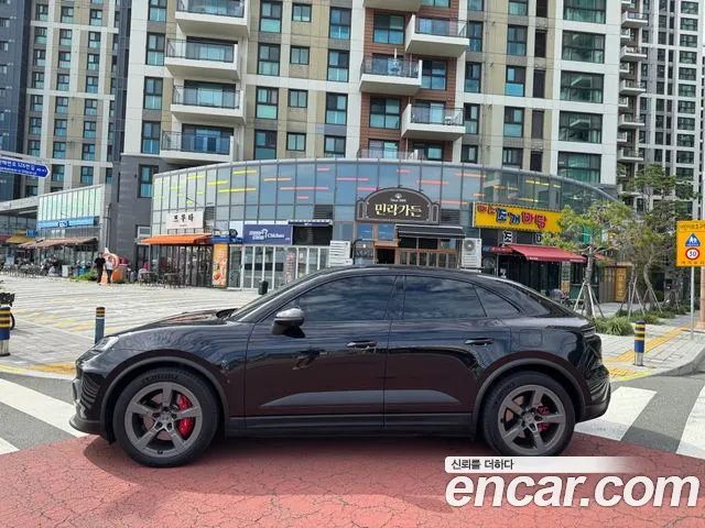 Porsche Macan — Фото автомобиля 16