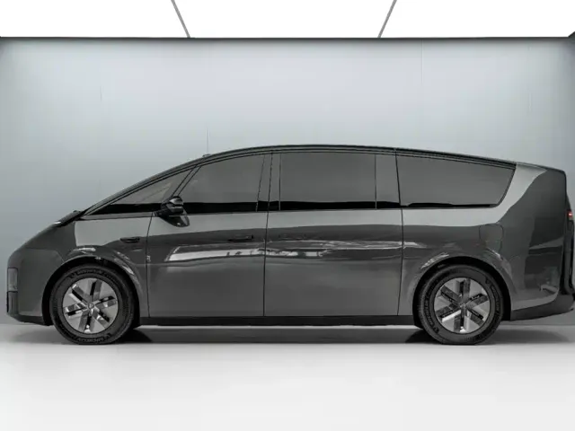 Li Auto MEGA — Фото автомобиля 4