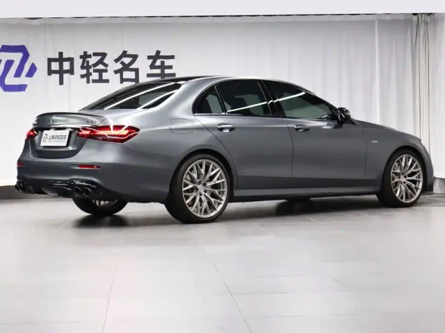 Mercedes-Benz E-Class AMG — Фото автомобиля 3