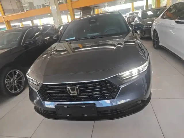 Honda Accord — Фото автомобиля 2