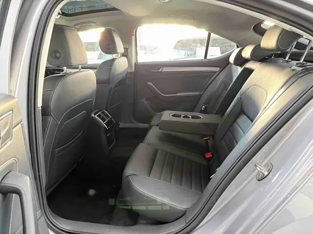 Skoda Superb — Фото автомобиля 15