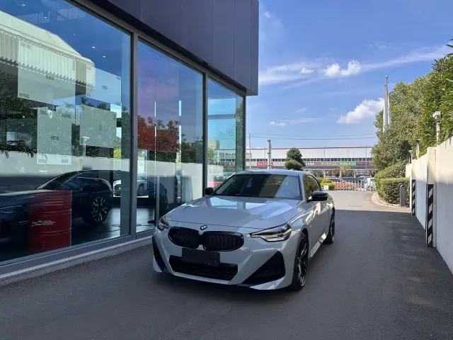 Фотография автомобиля — BMW 2 Series