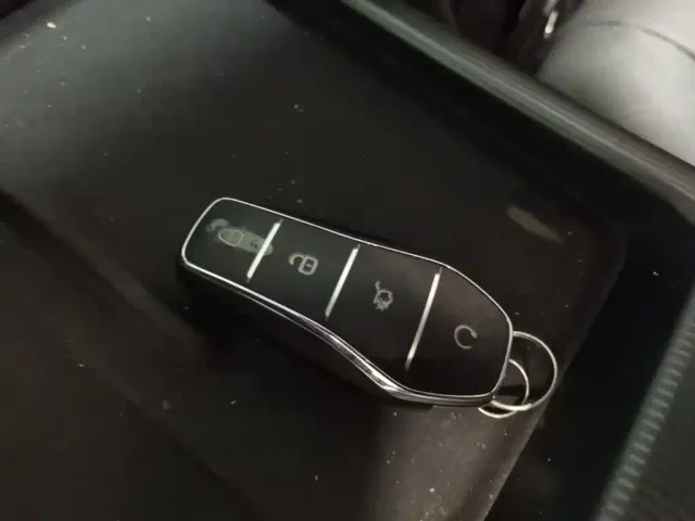 BYD Song L DM-i — Фото автомобиля 8