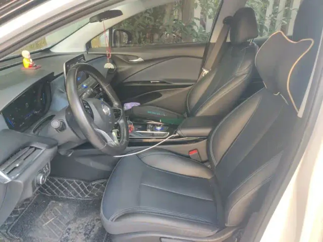 Buick Velite 6 — Фото автомобиля 11