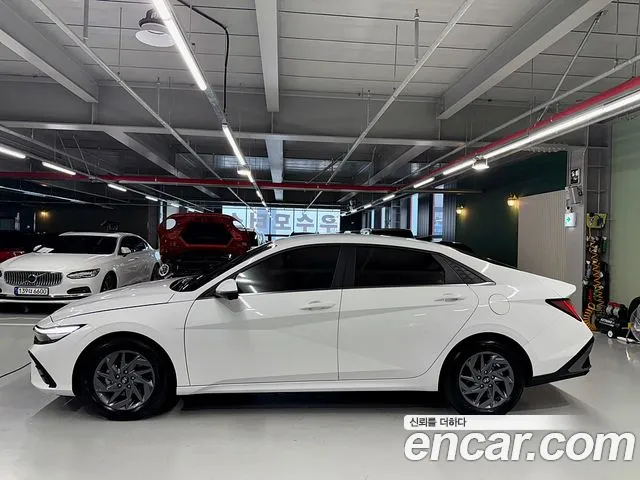 Hyundai AVANTE Новый Avante (CN7) — Фото автомобиля 4