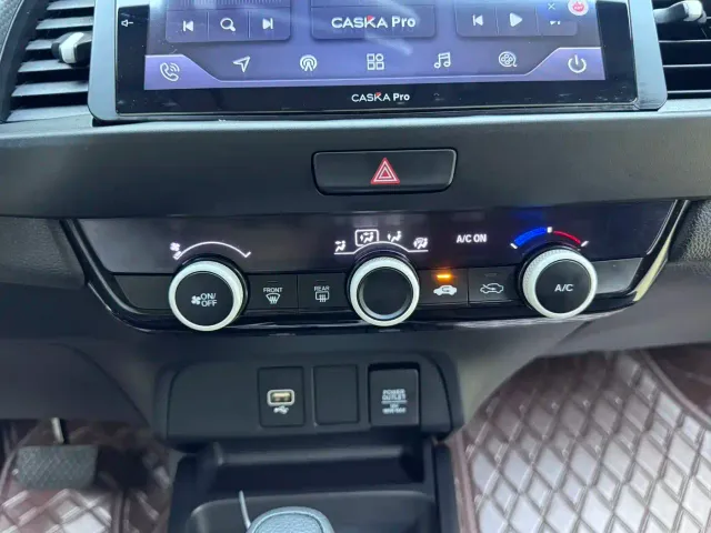 Honda Fit — Фото автомобиля 20
